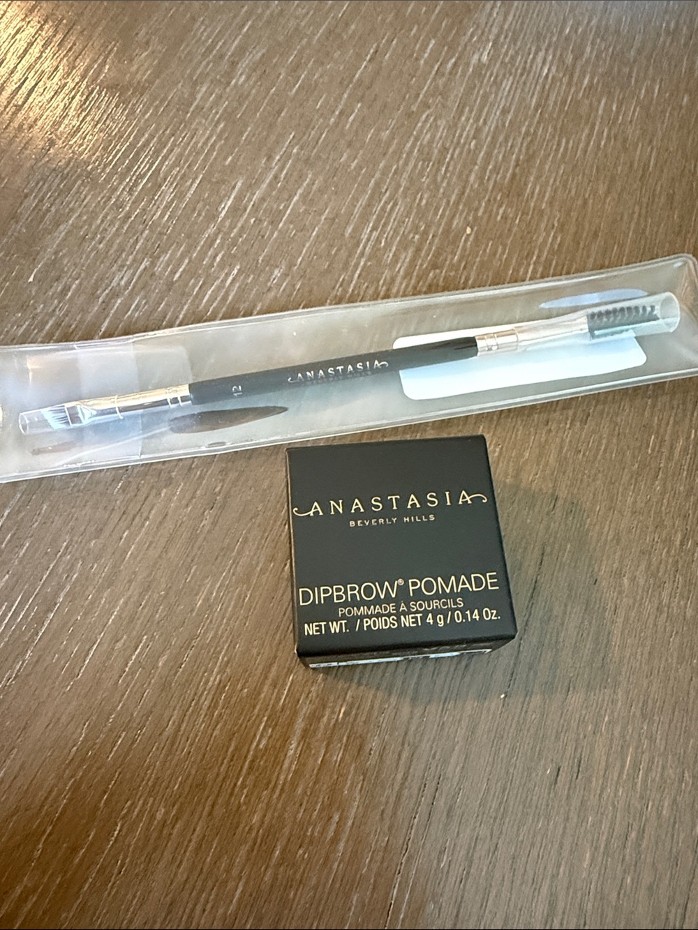 Anastasia Beverly Hills Dipbrow Pomade & Dual-Ended Brow Brush - Brown